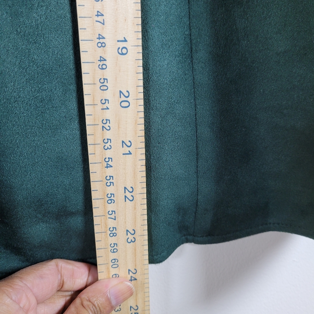 Tuckernuck Easton Suede Malachite Blouse Small V-Neck Long Sleeve Christmas - Picture 8 of 8